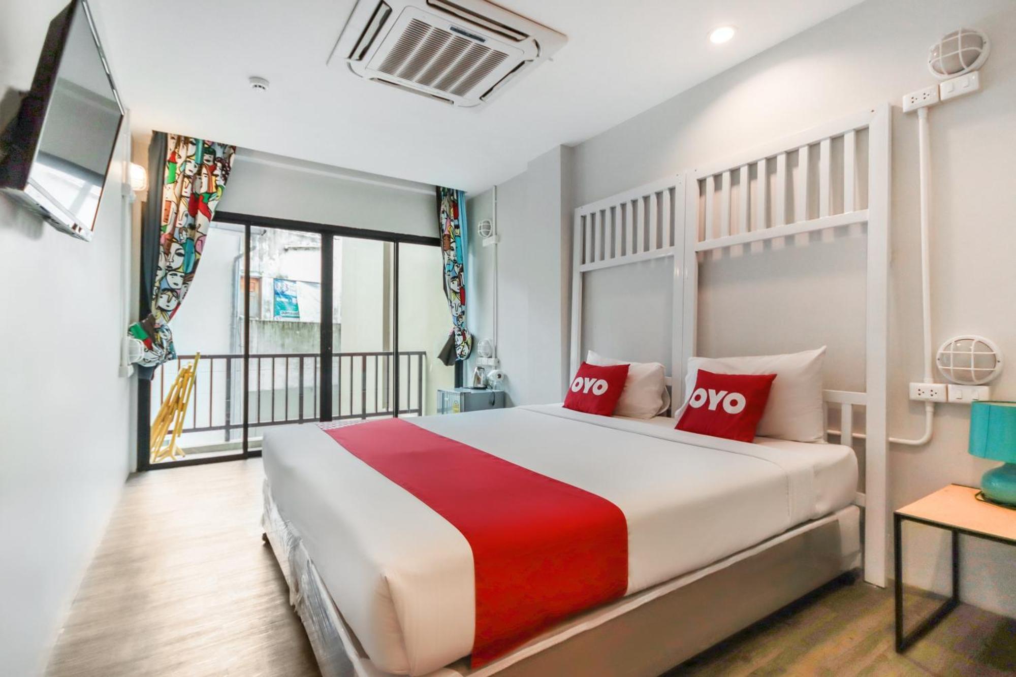 Oyo 1074 Fin Hostel Pantai Kata Luaran gambar
